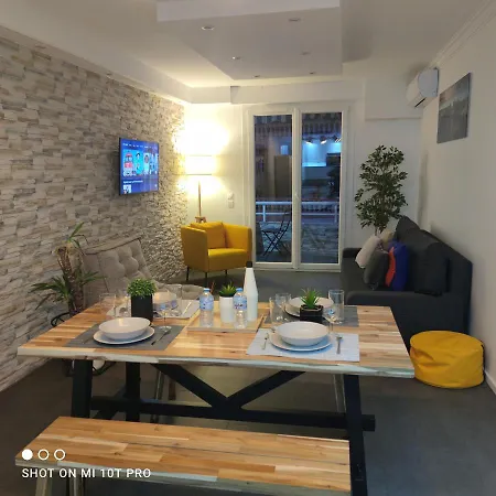 Cannes Holiday Suite A 2 Pas Du Festival Et Plages Exterior photo